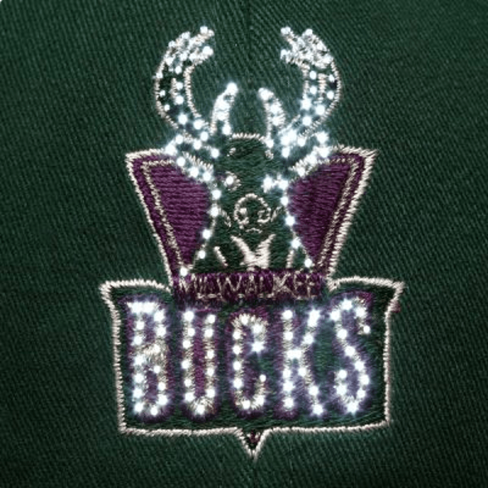 Milwaukee Bucks Flashing Fiber Optic Cap-1